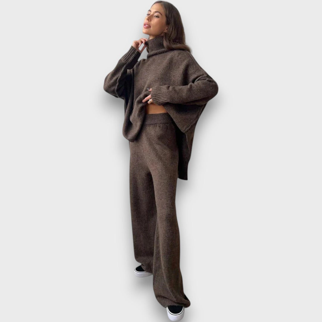 Gevanna | Two-Piece Knitted Set with Roll Neck